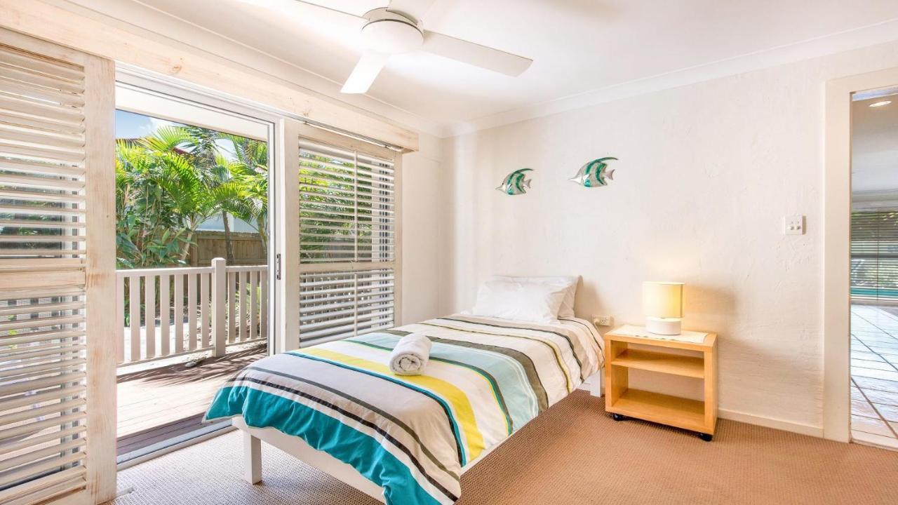 Barefoot In Lennox- Beachfront Pool Apartment